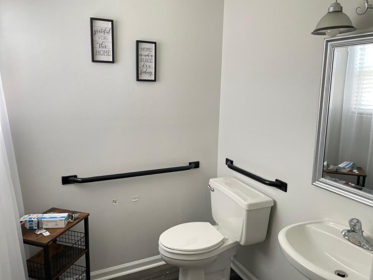 Spacious 1King Bd/2Queen Bd/* 1 Mile From I-85 Lexington Kültér fotó