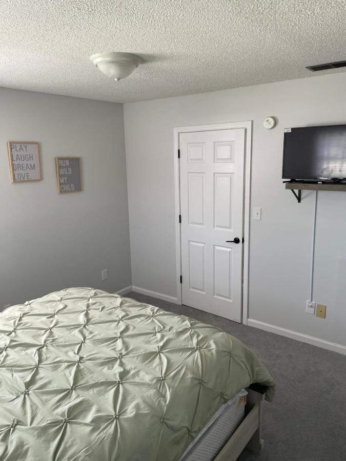 Spacious 1King Bd/2Queen Bd/* 1 Mile From I-85 Lexington Kültér fotó