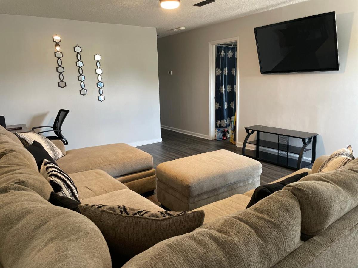 Spacious 1King Bd/2Queen Bd/* 1 Mile From I-85 Lexington Kültér fotó