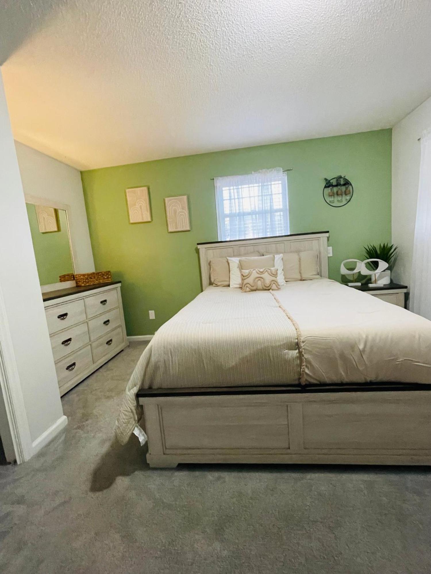 Spacious 1King Bd/2Queen Bd/* 1 Mile From I-85 Lexington Kültér fotó